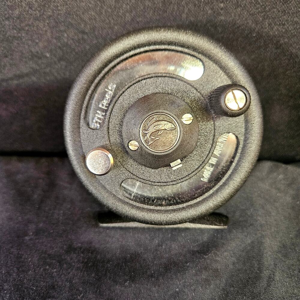 STH Reels IM Cassette 1‎ Fishing Reel Black with Bag Made in Argentina